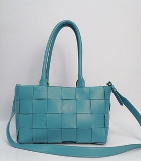 爱游戏app官网登录奖励：2017-2022年互聯網+單肩包行業運營模式及市場前景研究報告